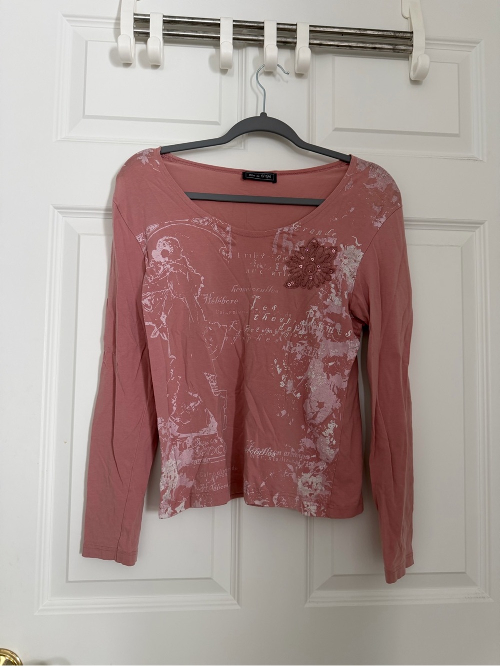 Dusty Rose Long-Sleeve Graphic Top
